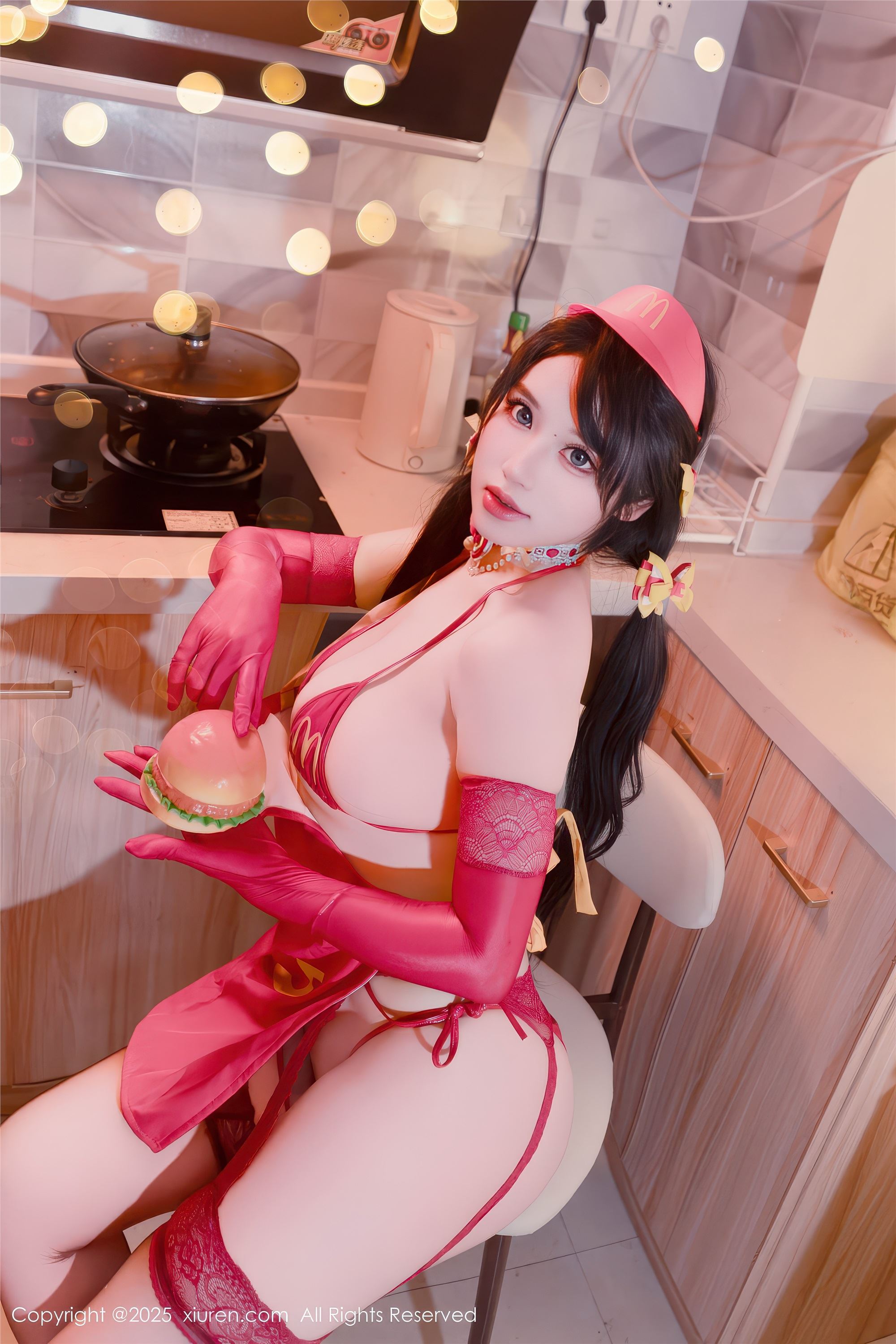 Xiuren秀人网 2025.12.25 NO.11154 汐汐爱吃草莓